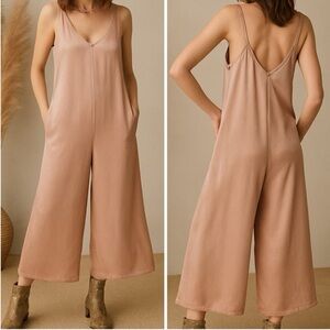 Woven V-Neck Wide-Leg Jumpsuit in Dusty Rose